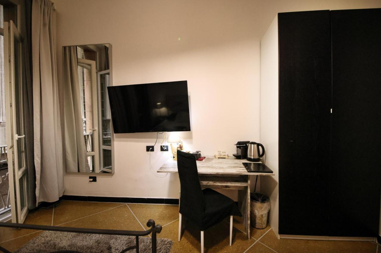 Nik Rooms Genoa Luaran gambar