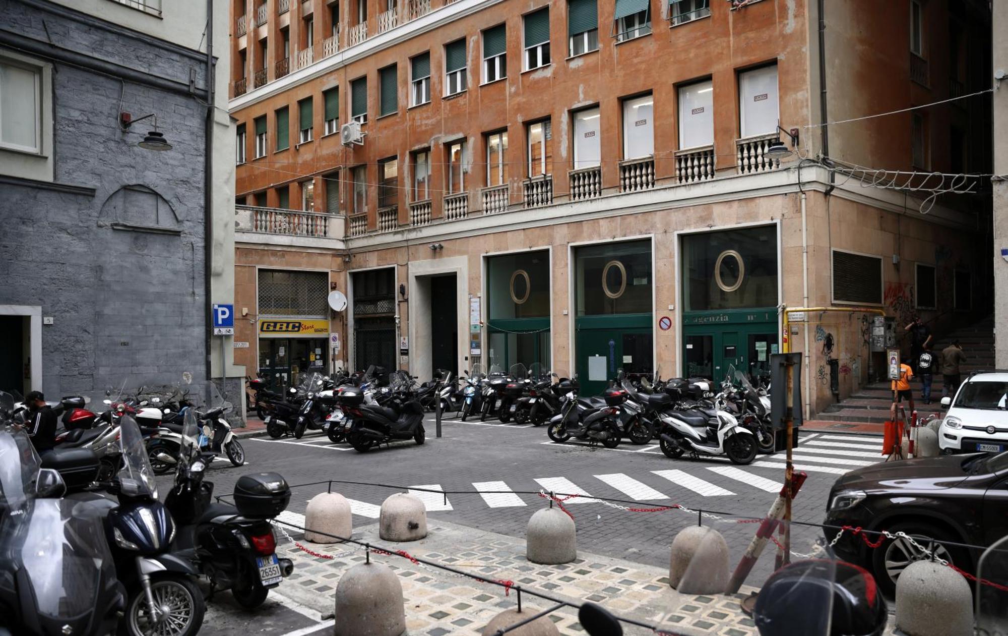 Nik Rooms Genoa Luaran gambar