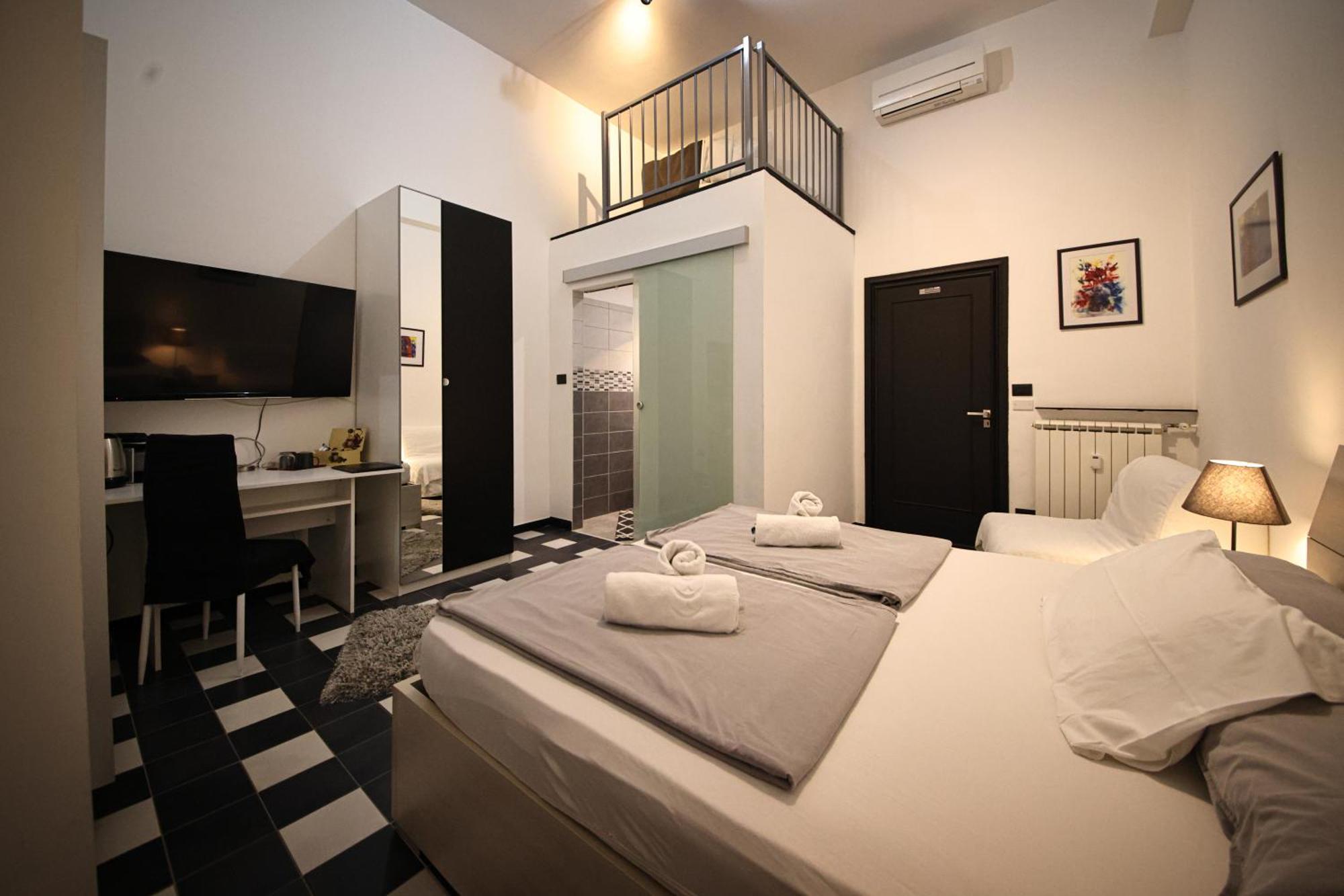 Nik Rooms Genoa Luaran gambar