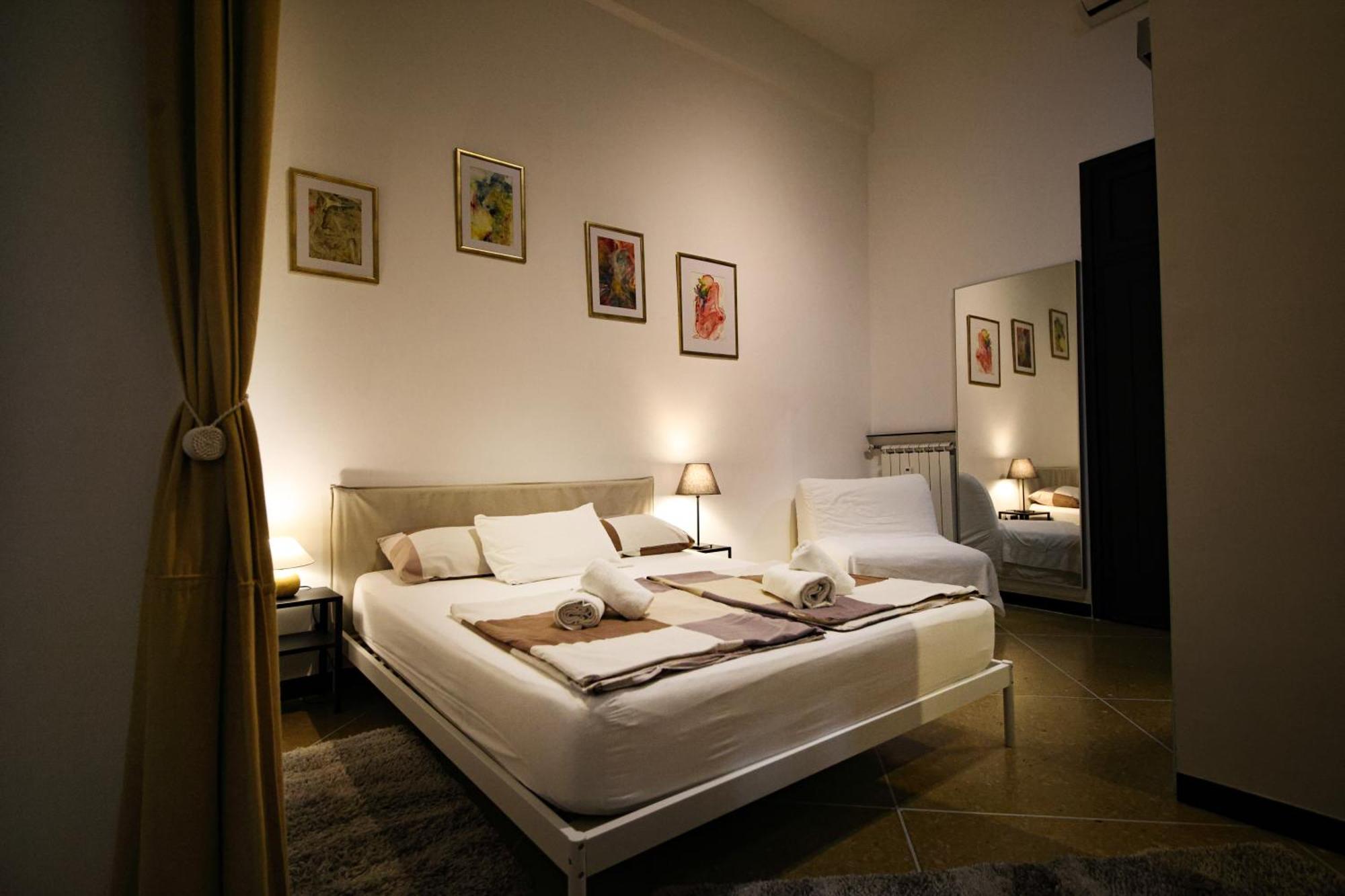 Nik Rooms Genoa Luaran gambar