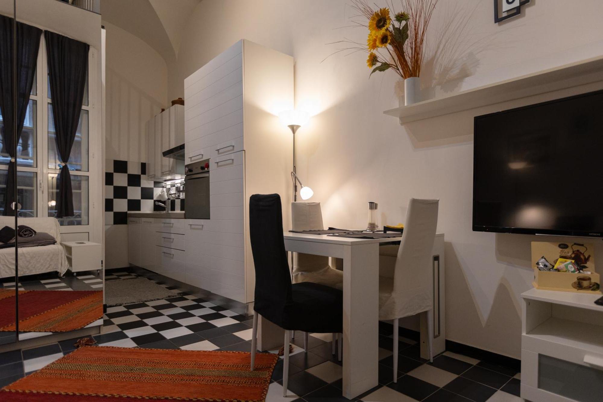 Nik Rooms Genoa Luaran gambar