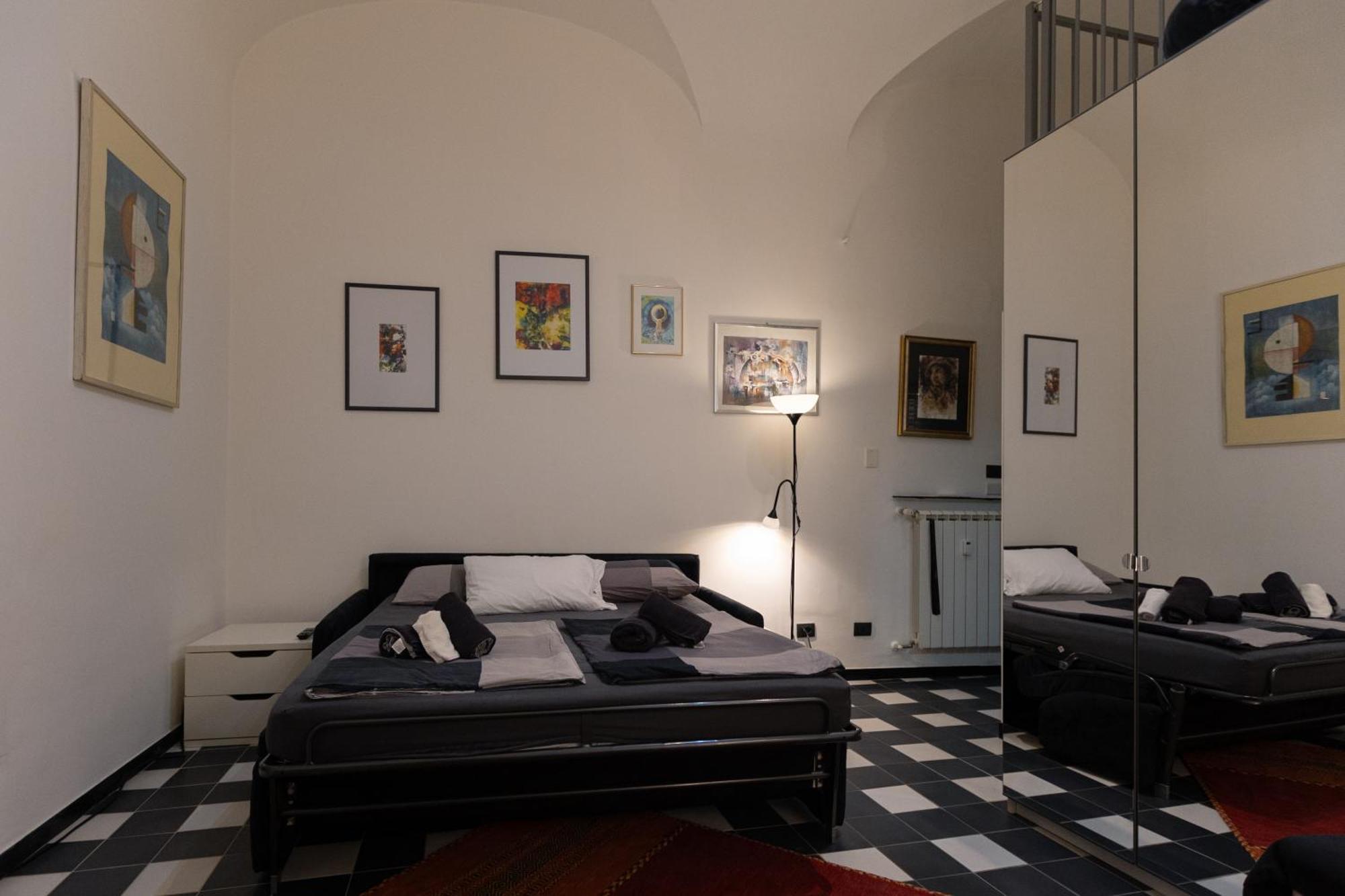 Nik Rooms Genoa Luaran gambar